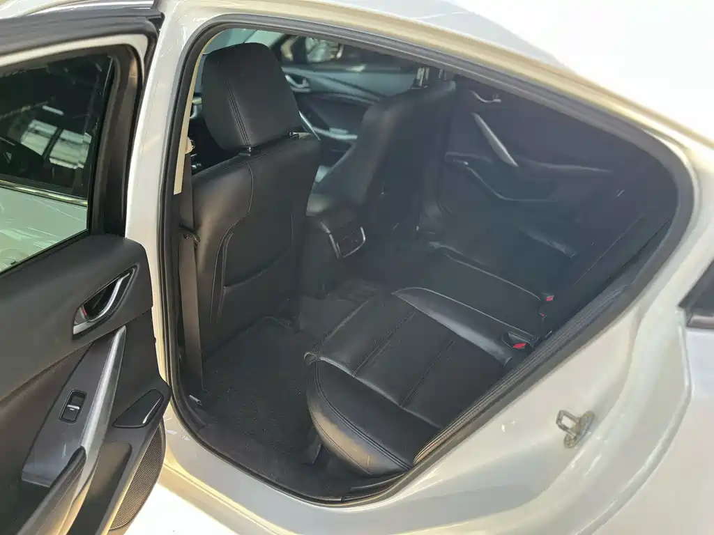 Atenza 2.5 L Blue Sky Sport