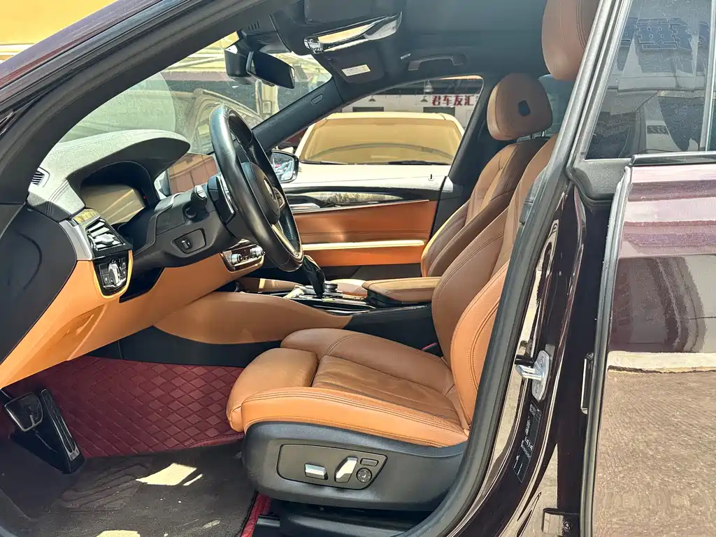 BMW 6 Series GT 630 i M Sport Package