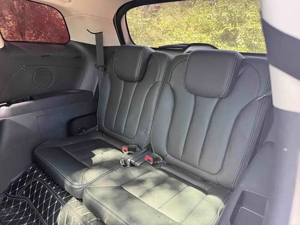 Song MAX 1.5 T Auto Connected Elite 6-seat
