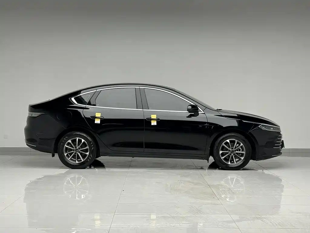 Destroyer 05 Glory DM-i 55 KM Luxury