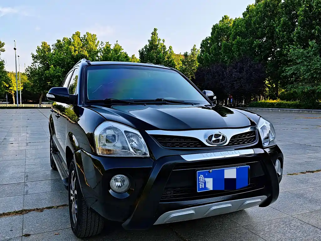 Tucson 2.0 L Manual 2 WD Fashion