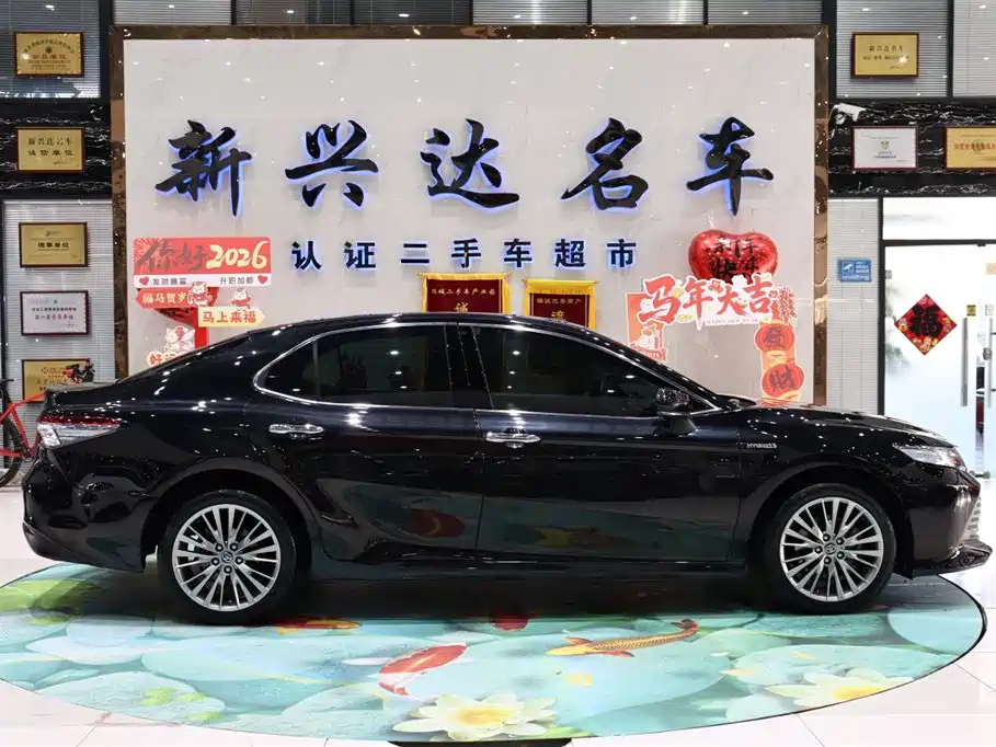 Camry Dual Engine 2.5 HG Luxury CN-V
