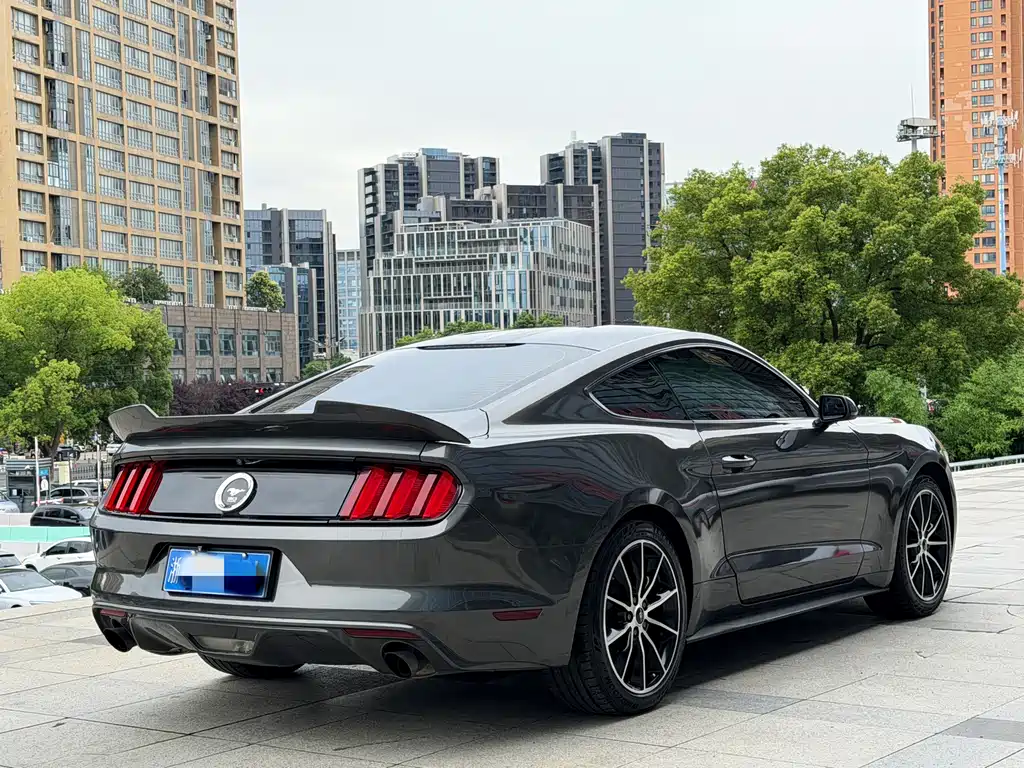 Mustang 2.3 T Performance