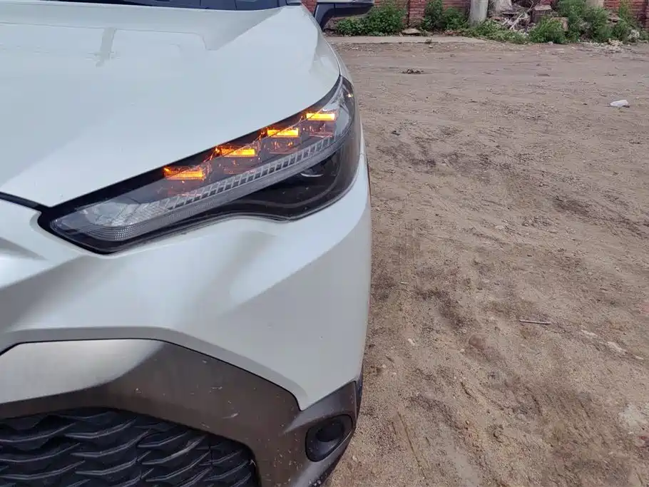 Frontlander 2.0 L CVT Luxury