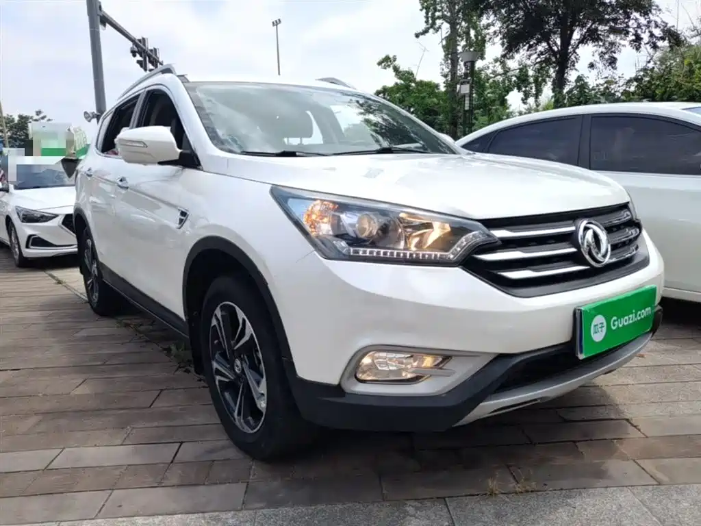 Dongfeng Fengshen AX7 2.3 L Auto Smart Supreme
