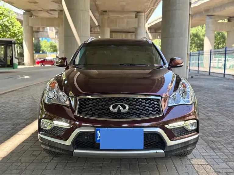 Infiniti QX50 2.5 L Comfort