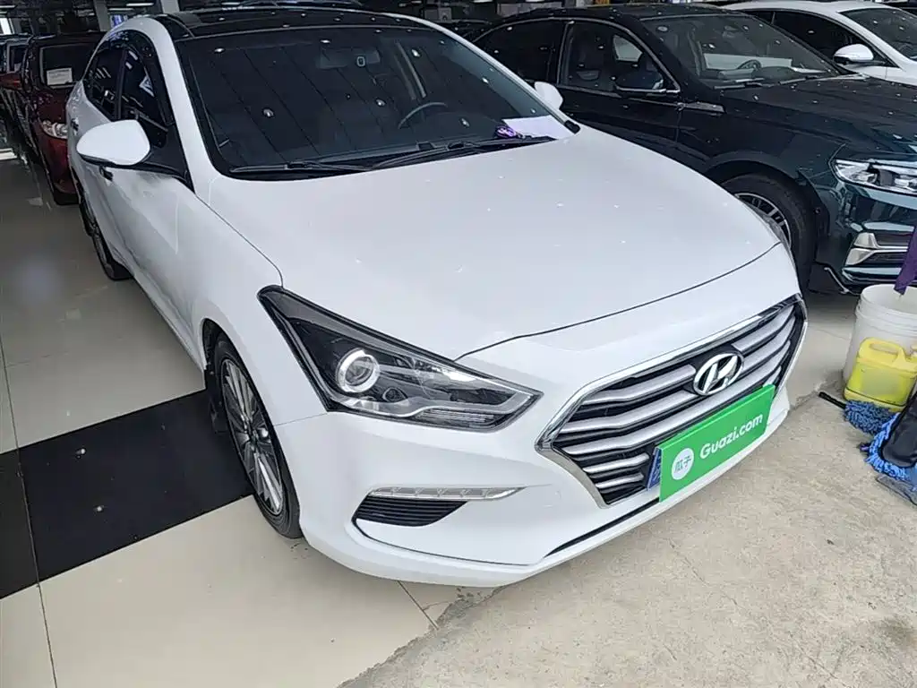 Mistra 1.8 L Auto Intelligent GLS CN-V