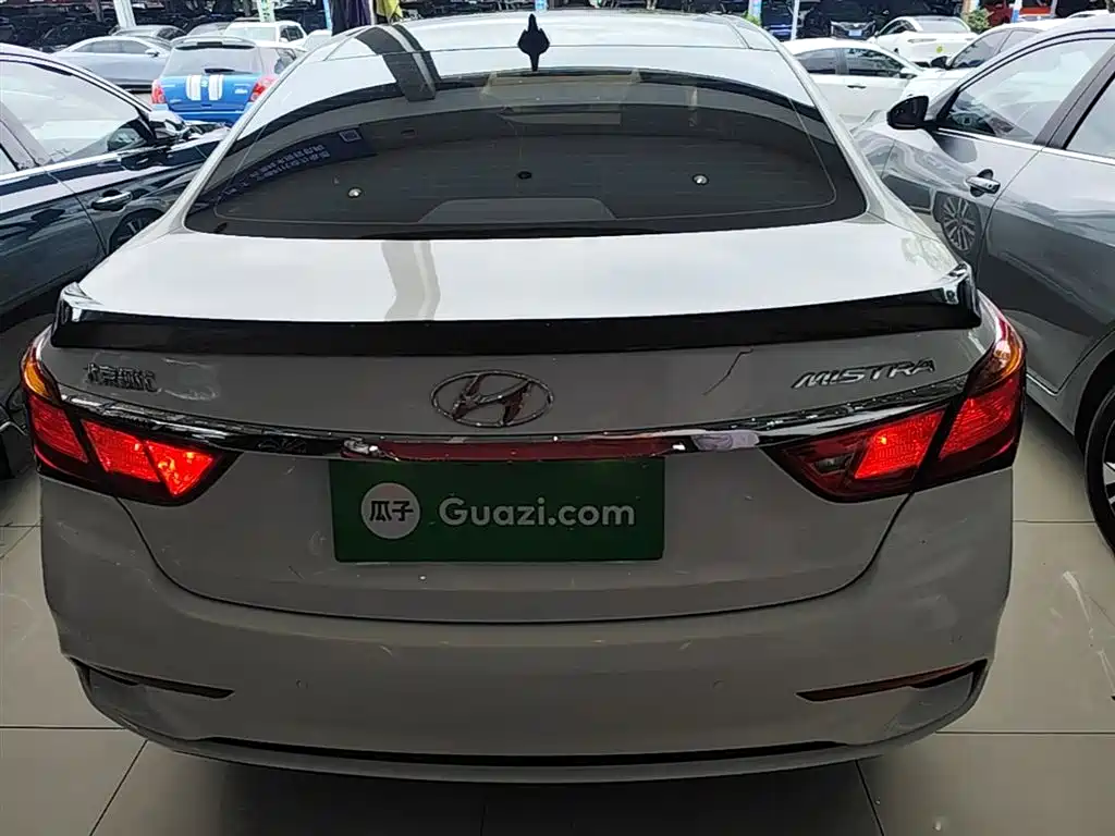 Mistra 1.8 L Auto Intelligent GLS CN-V