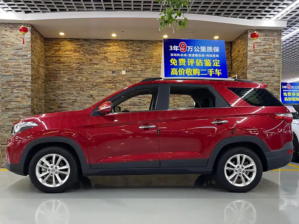 Fengguang S560 风光S560 2019款 1.5 T CVT精英型 7座