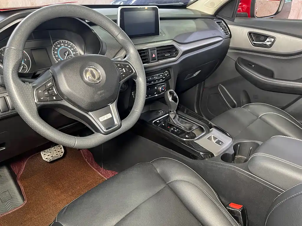 Fengguang S560 风光S560 2019款 1.5 T CVT精英型 7座