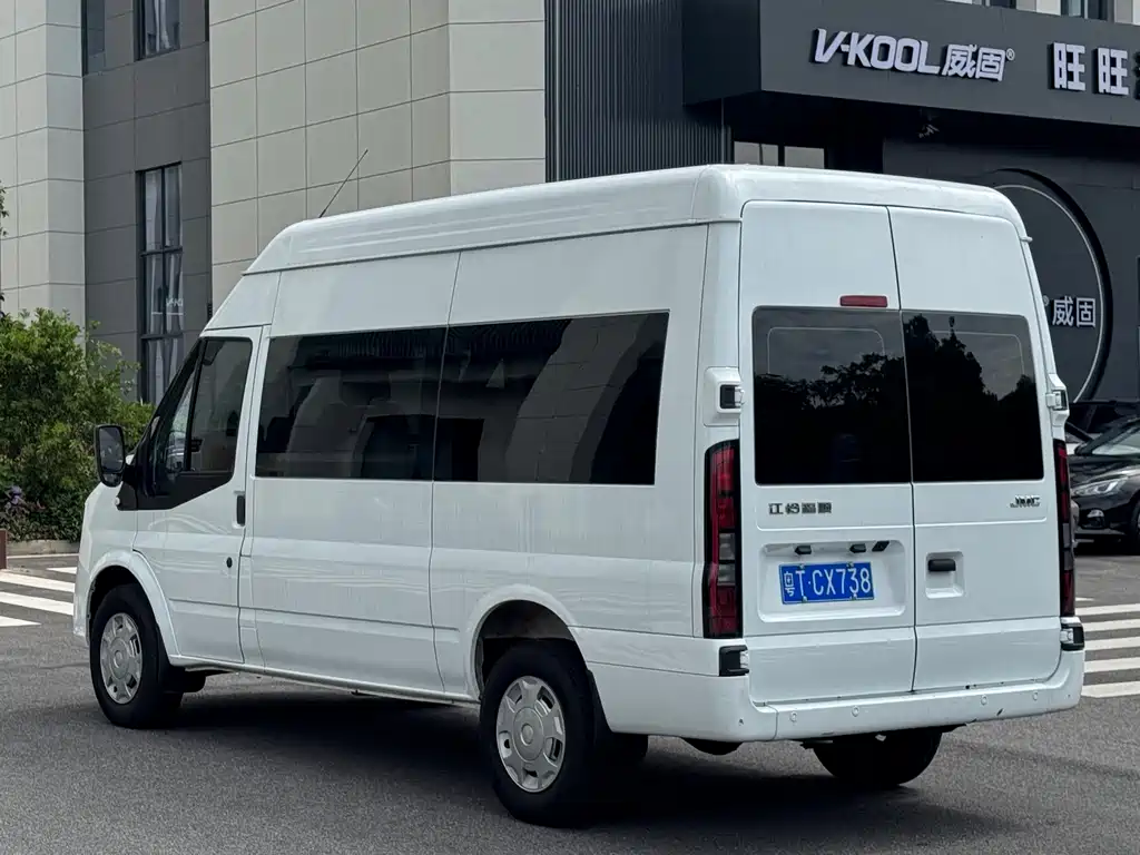 JMC Fushun 2.0 T Manual MWB Mid Roof Commercial Multi-purpose Passenger 7-seat