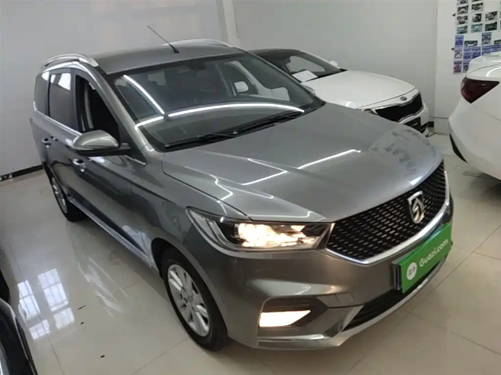Baojun 360 Facelift 1.5 L Manual Elite CN-VI