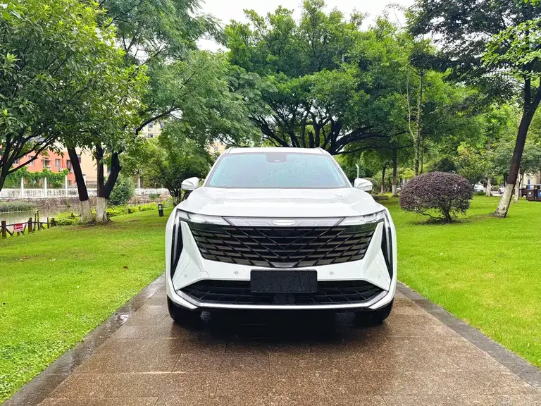 Geely Boyue L 1.5 TD DCT Distinguished