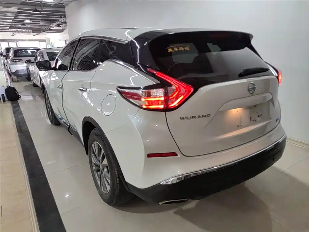 Murano 2.5 L XL 2 WD Connected Luxury CN-V