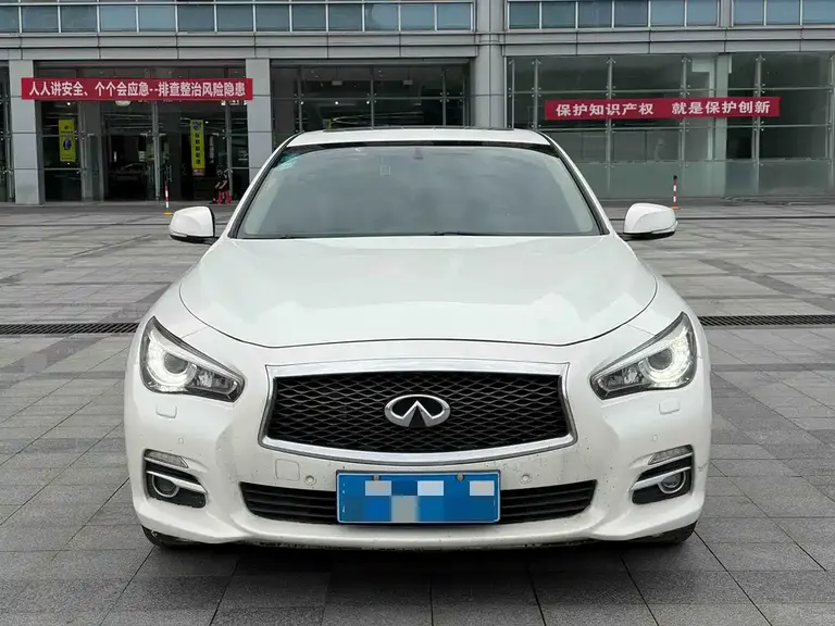 Infiniti Q50 L 2.0 T Joy