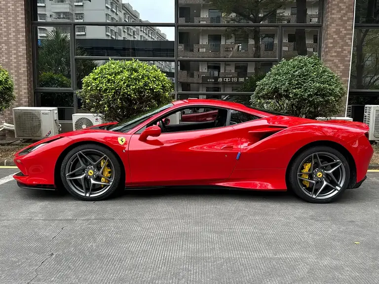 Ferrari F8 Tributo 3.9 T V8