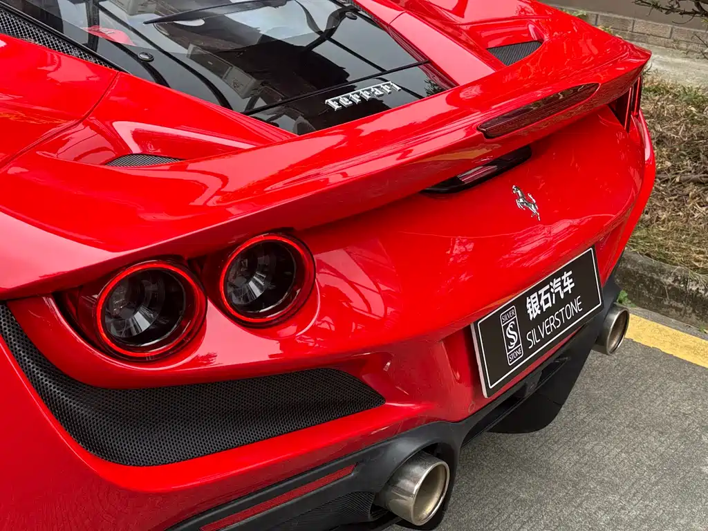 Ferrari F8 Tributo 3.9 T V8