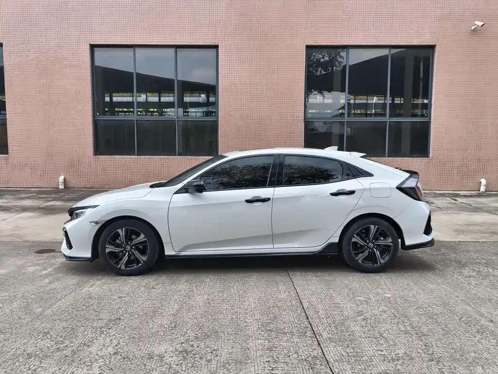 Civic HATCHBACK 220 TURBO CVT Trend Cool Control
