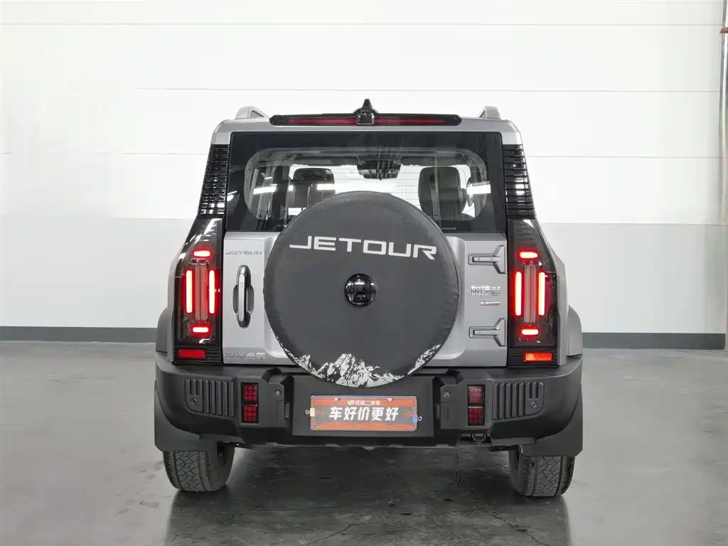 Jetour Traveller 2.0 T 4 WD Cross PRO