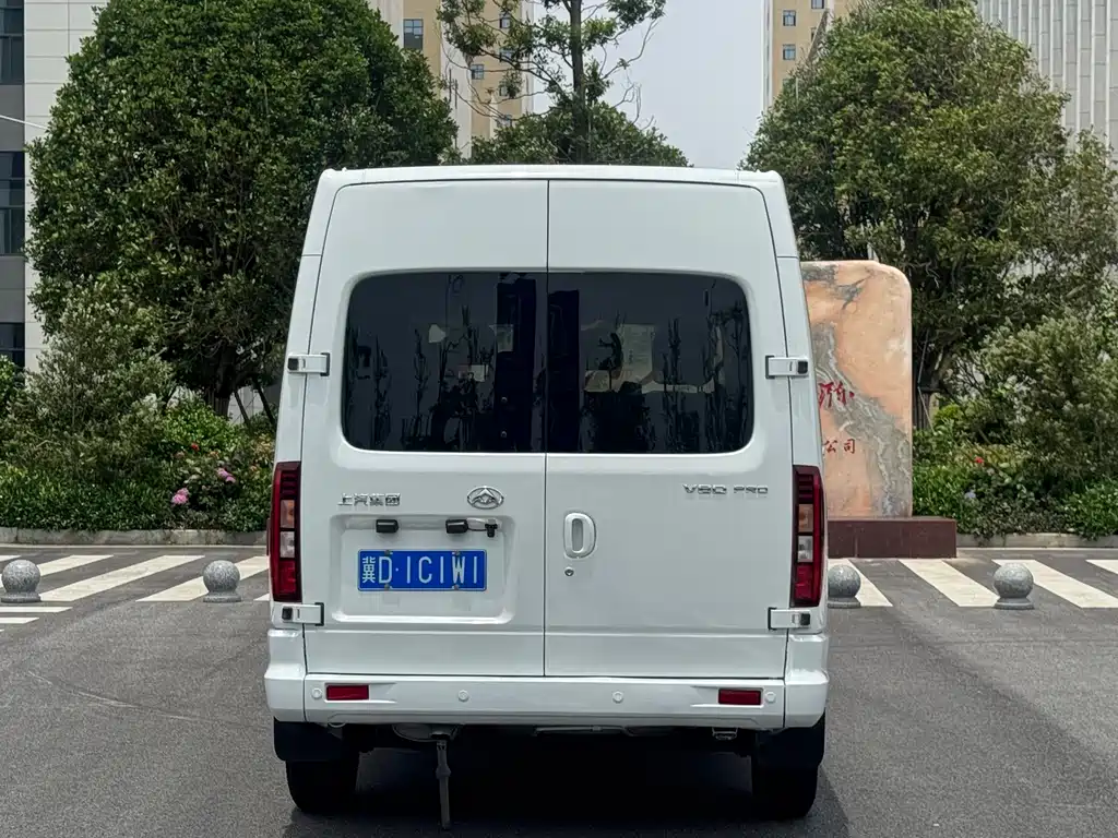 Xintu V80 2.0 T PLUS Manual All-round LWB Mid Roof 6 7 8 9-seat