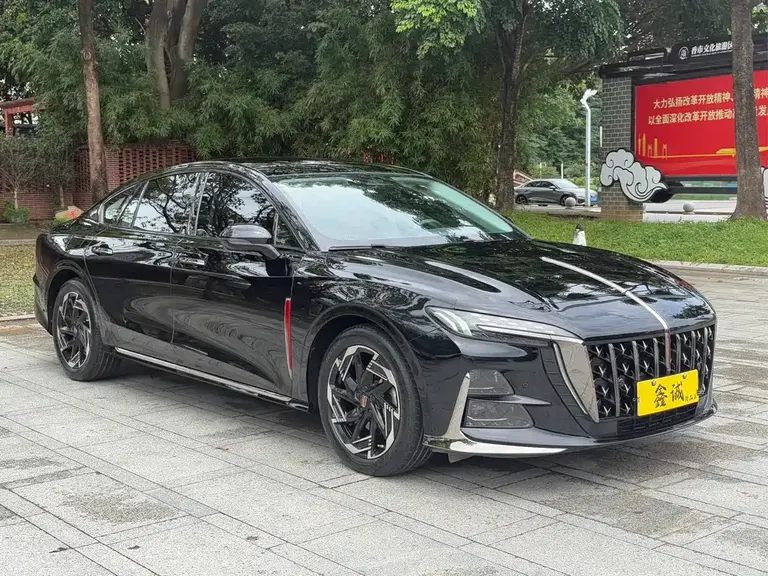 Hongqi H6 2.0 T Premium Comfort