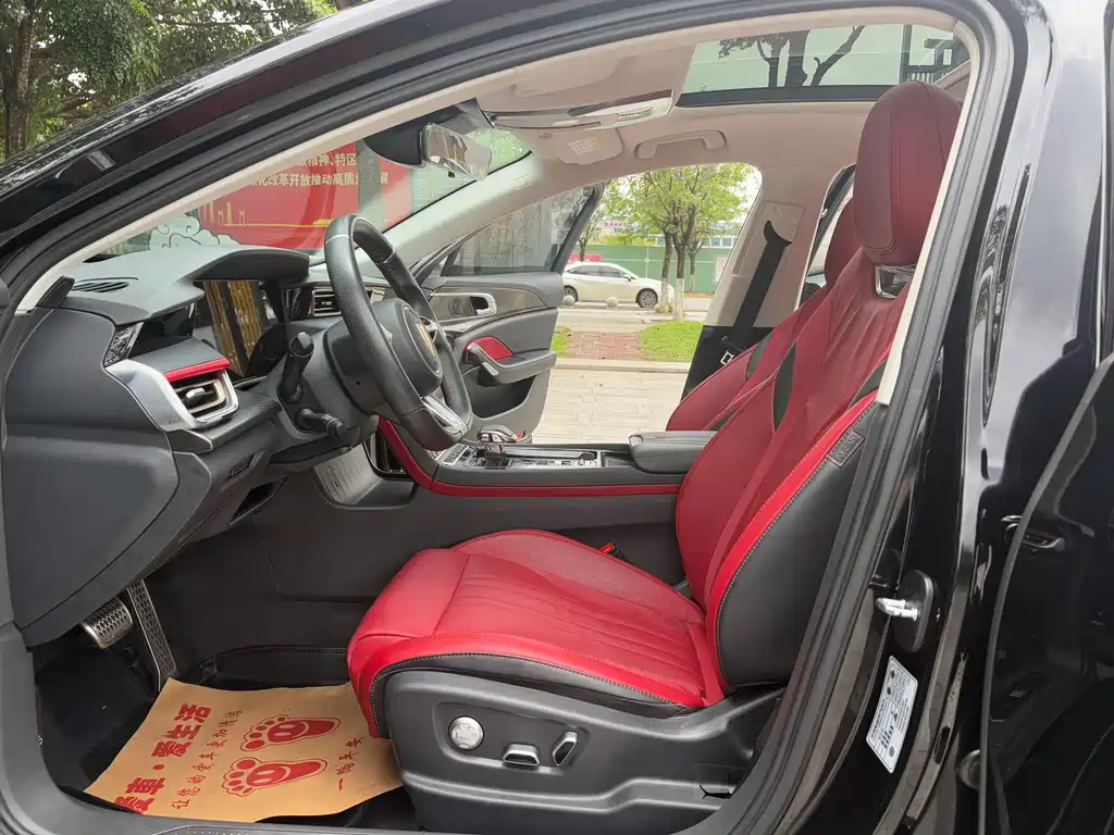 Hongqi H6 2.0 T Premium Comfort