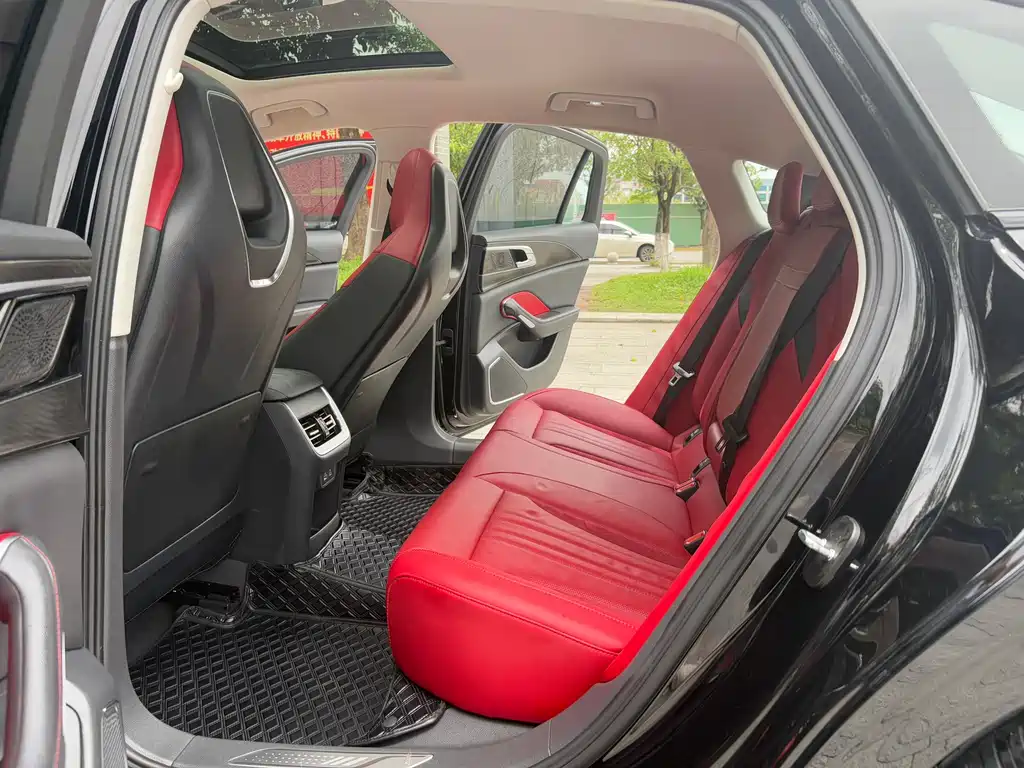 Hongqi H6 2.0 T Premium Comfort