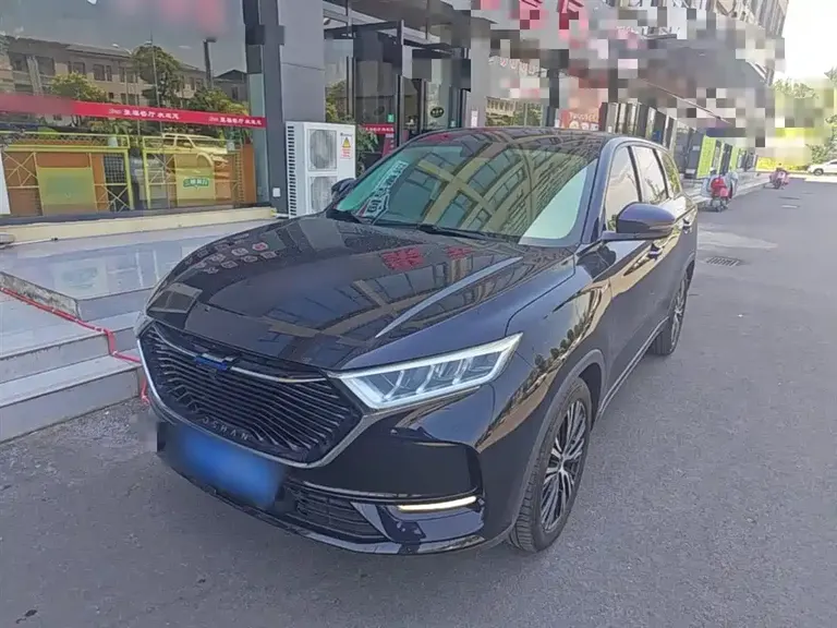 Changan Oshan X7 1.5 T Auto Luxury