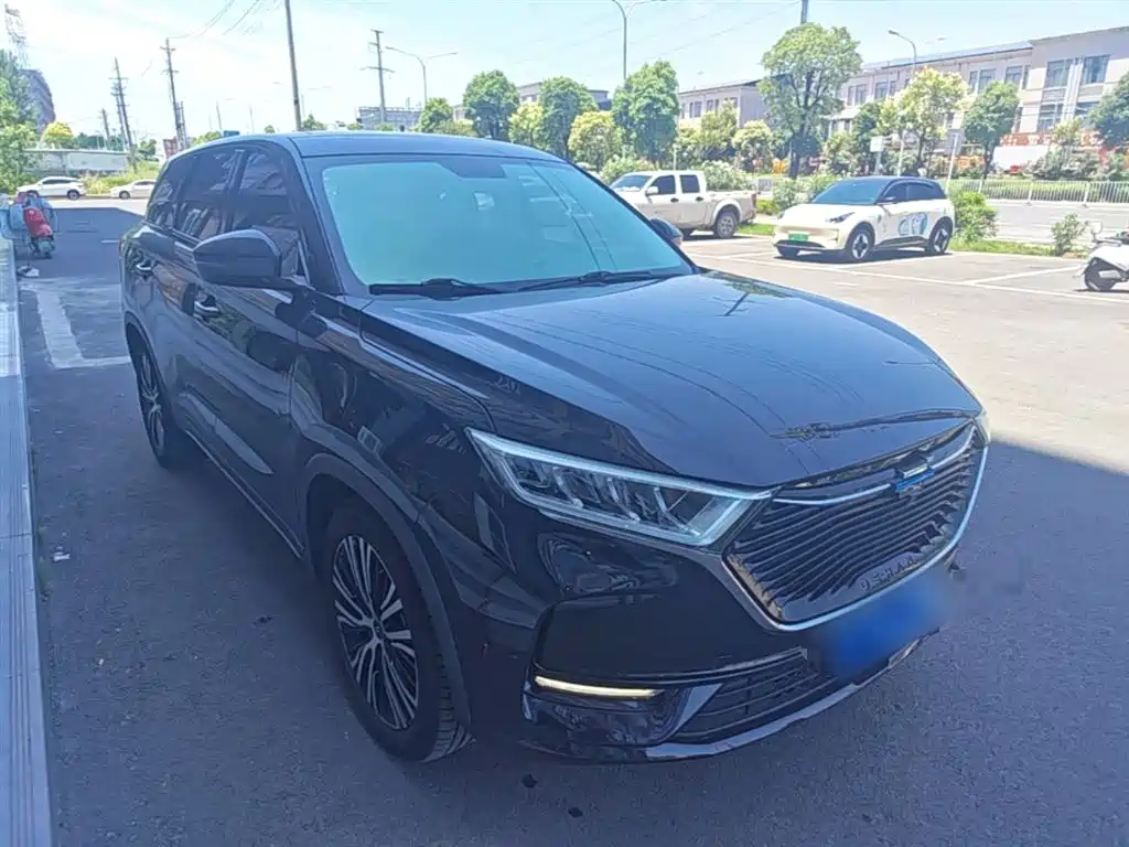 Changan Oshan X7 1.5 T Auto Luxury