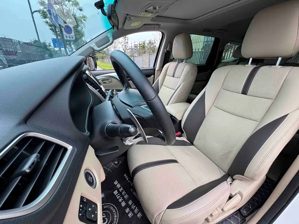 Pajero Sport (Import) 帕杰罗·劲畅进口 2019款 3.0 L 标准型