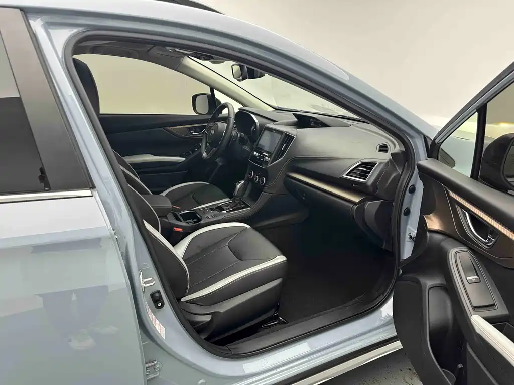 Subaru XV 斯巴鲁XV 2020款 改款 2.0 i 智擎旗舰版EyeSight