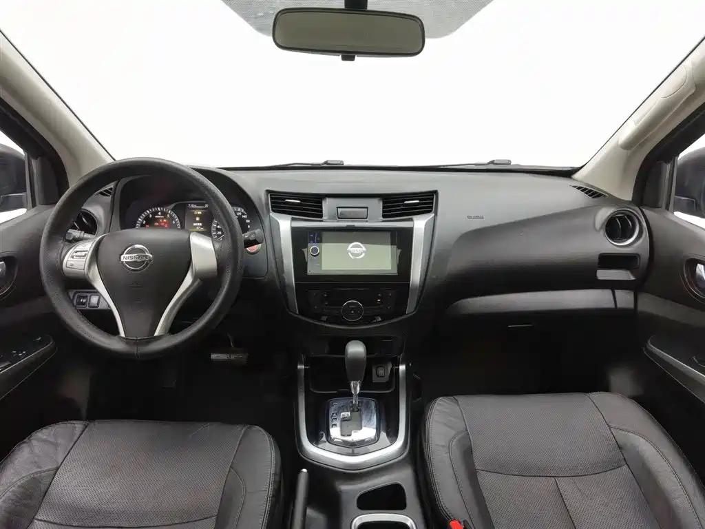 Terra 2.5 L Auto 2 WD Luxury