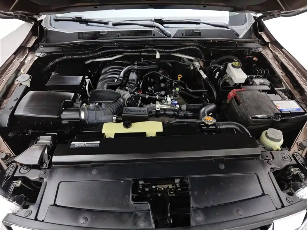 Terra 2.5 L Auto 2 WD Luxury