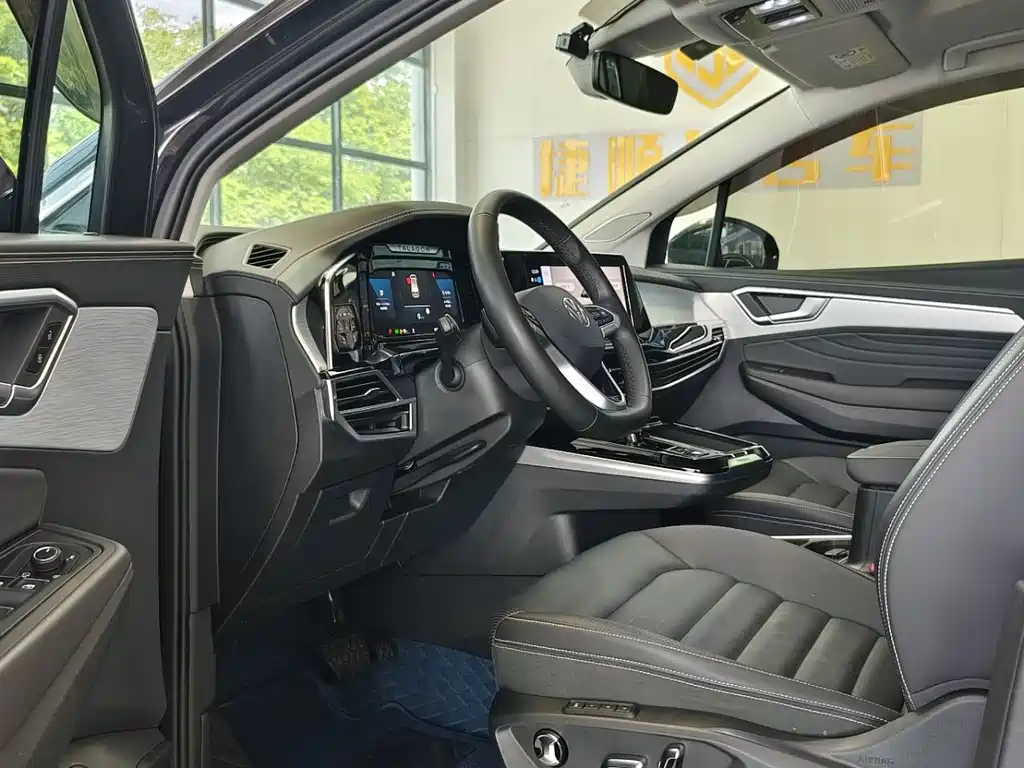 Talagon 380 TSI 4 WD Luxury Premium Realm Pro Public Enjoyment 7-seat