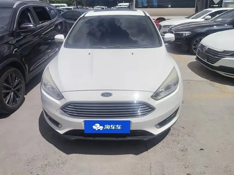 Ford Focus Sedan 1.6 L Auto Style