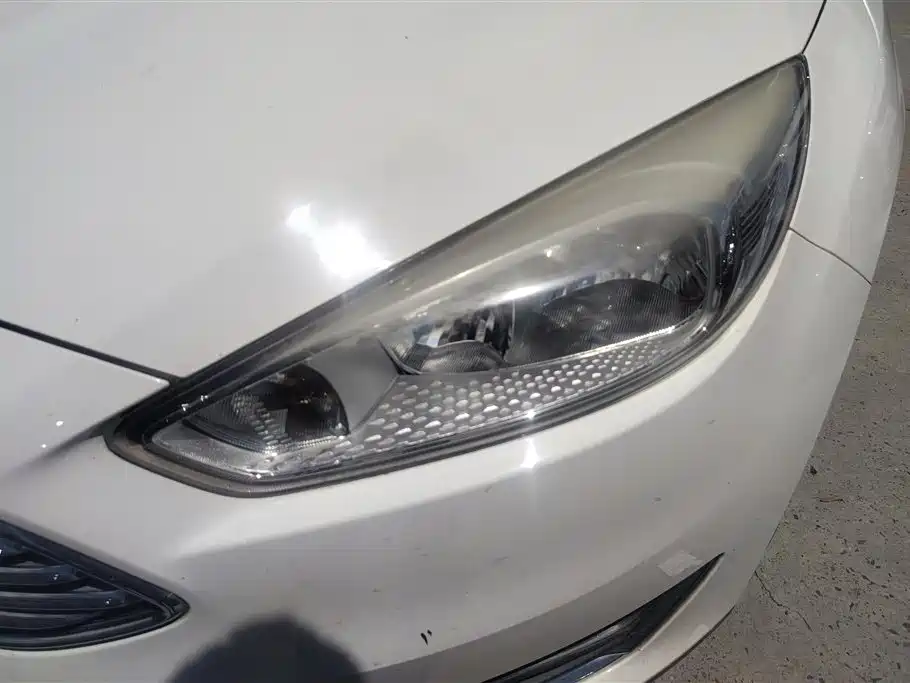 Focus Sedan 1.6 L Auto Style