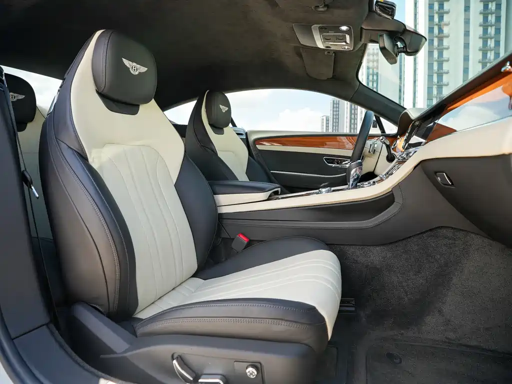 Continental GT 4.0 T GT V8