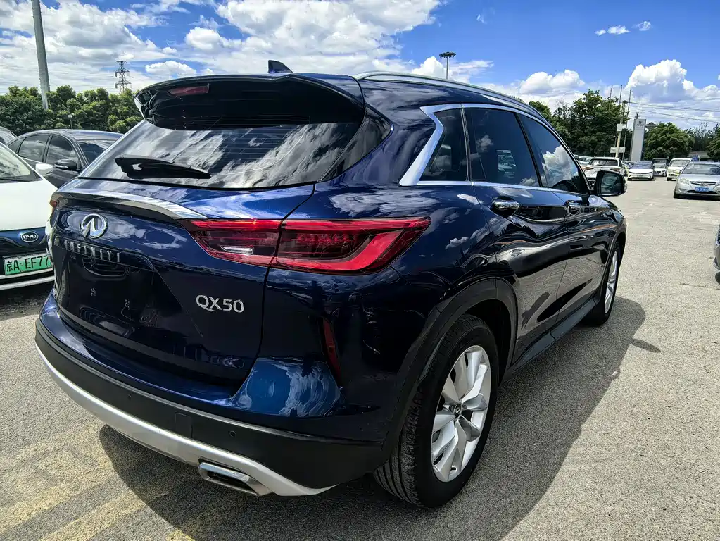Infiniti QX50 2.0 T 4 WD Elite