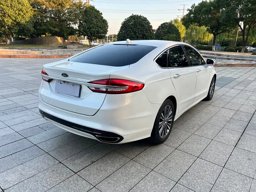 Mondeo EcoBoost 200 Luxury