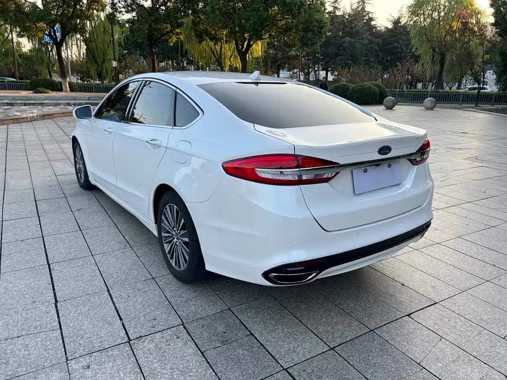 Mondeo EcoBoost 200 Luxury