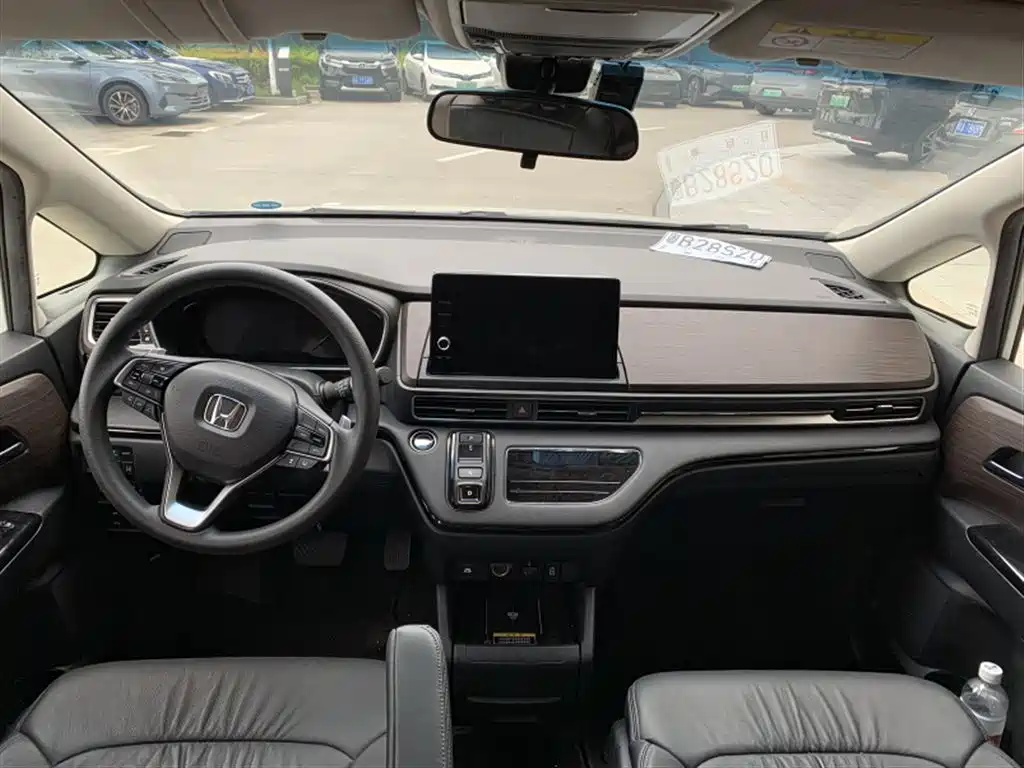 Odyssey 2.0 L e:HEV Sharp· Smart Enjoyment