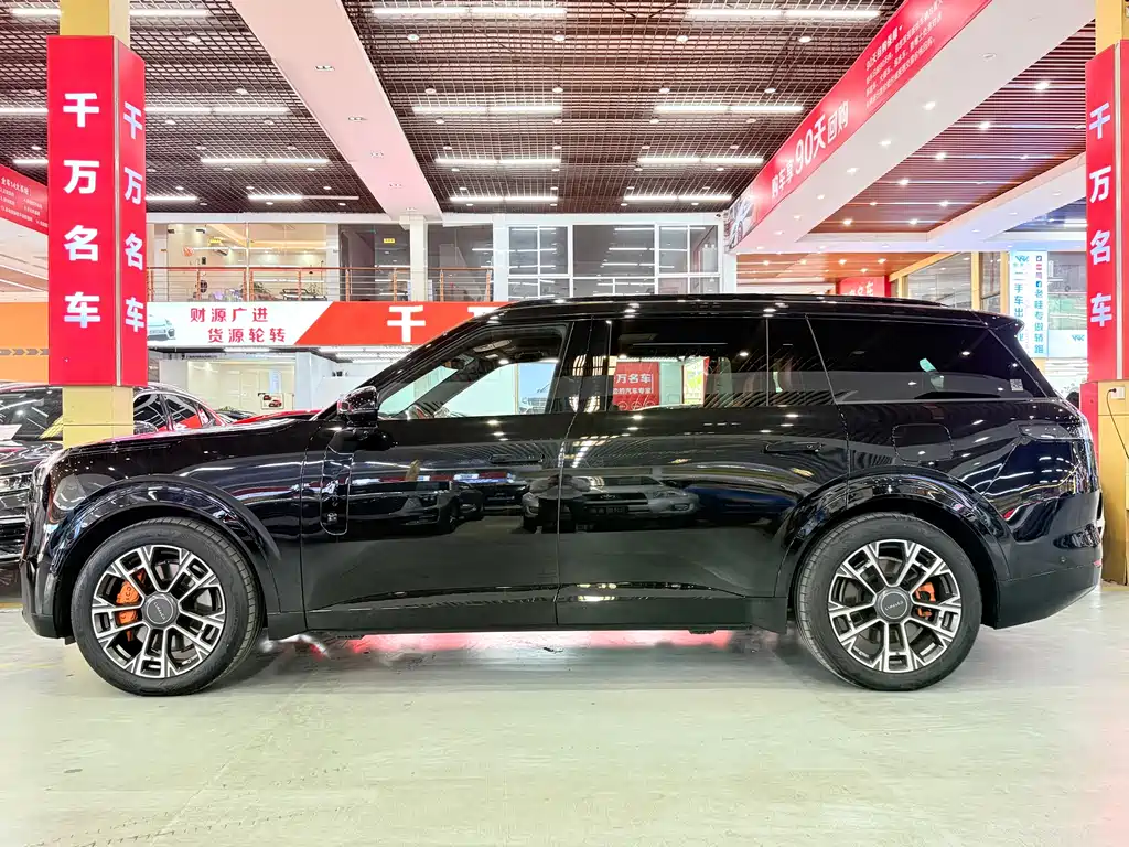 Lynk & Co 900 领克900 2025款 2.0 T Ultra 6座