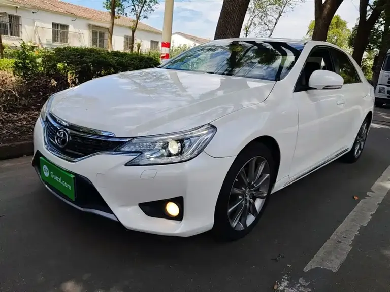 Toyota Mark X 2.5 V Style Sharp