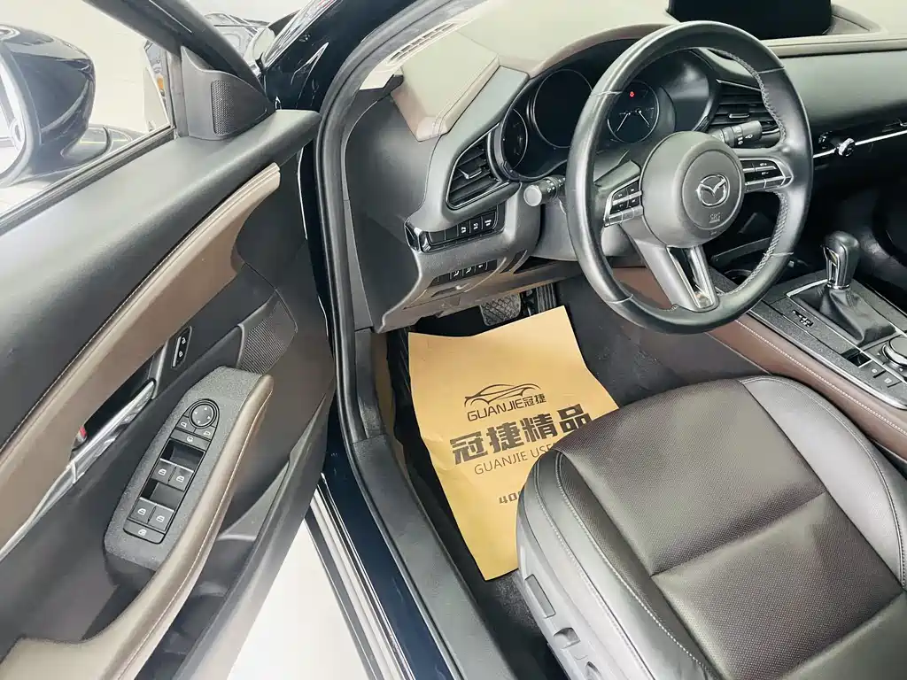 Mazda CX-30 2.0 L Auto Jiayue