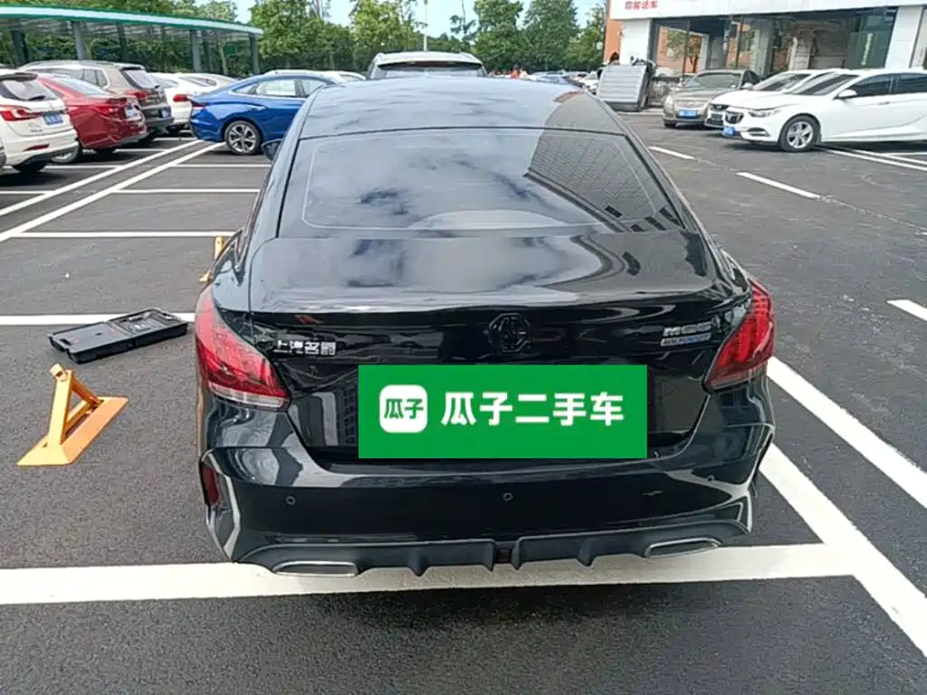 MG5 180 DVVT Manual Youth Luxury