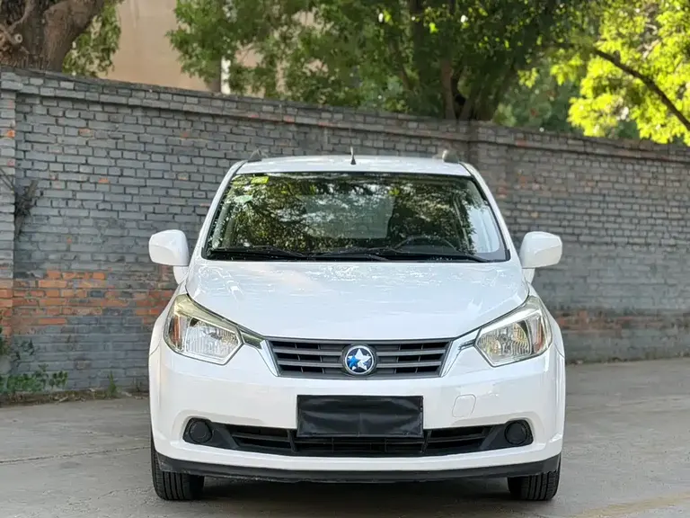 Venucia R50 1.6 L Manual Fashion