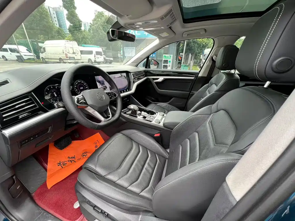 Touareg 2.0 TSI Sharp Style