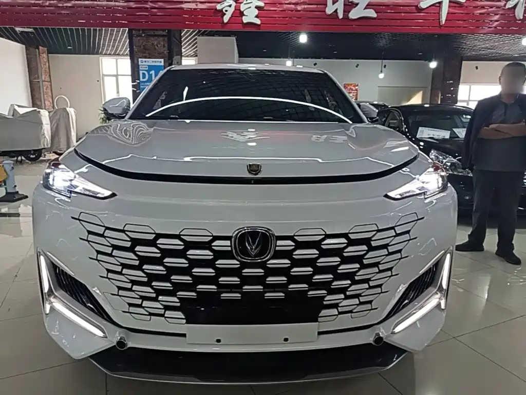 Changan UNI-K 2.0 T AWD Distinguished