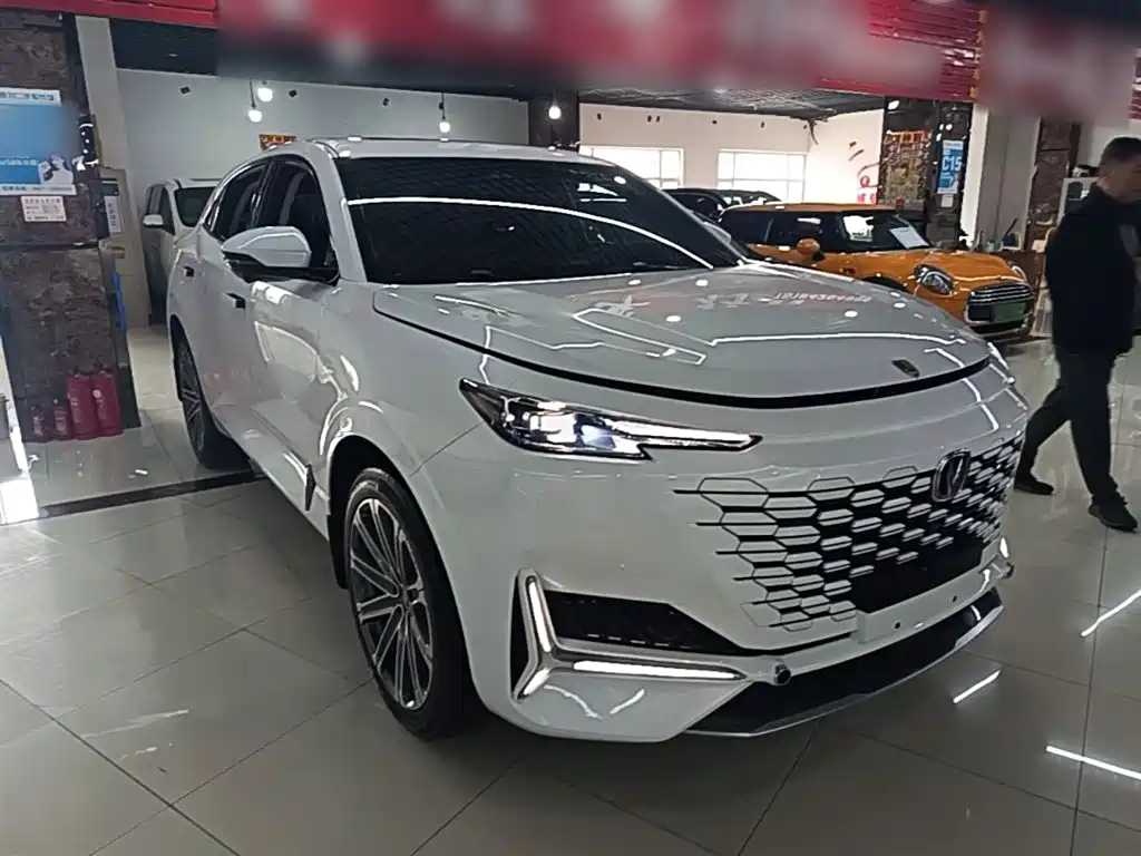 Changan UNI-K 2.0 T AWD Distinguished