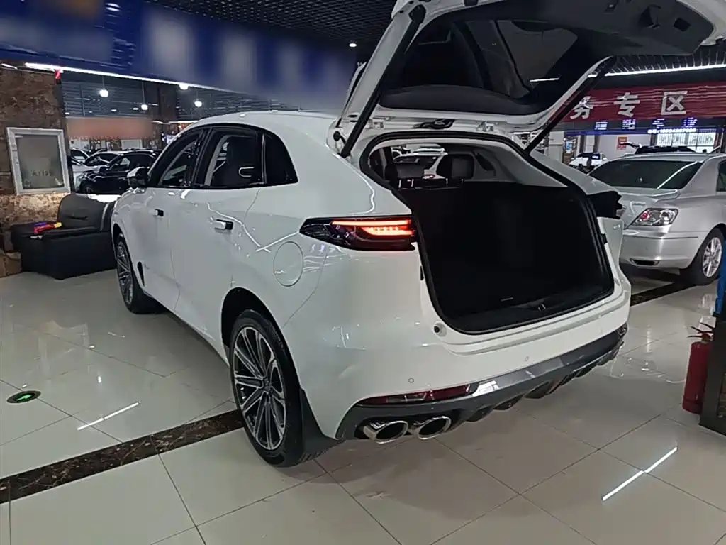 Changan UNI-K 2.0 T AWD Distinguished